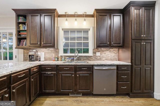 513 E 11th Street SE, Rome, GA 30161