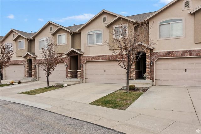 1818 W 5050 S, Roy, UT 84067