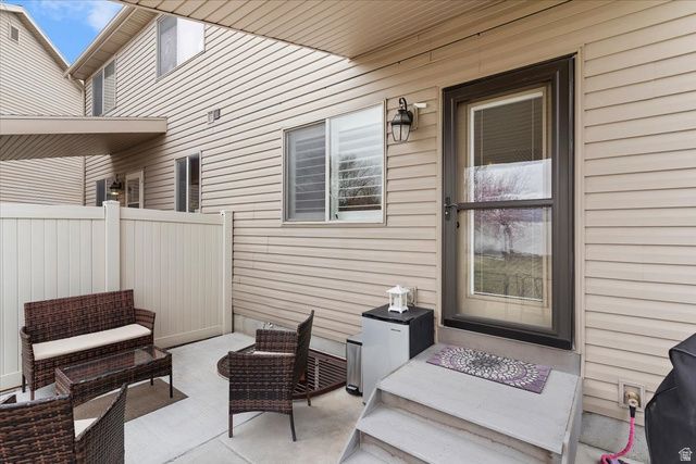 1818 W 5050 S, Roy, UT 84067