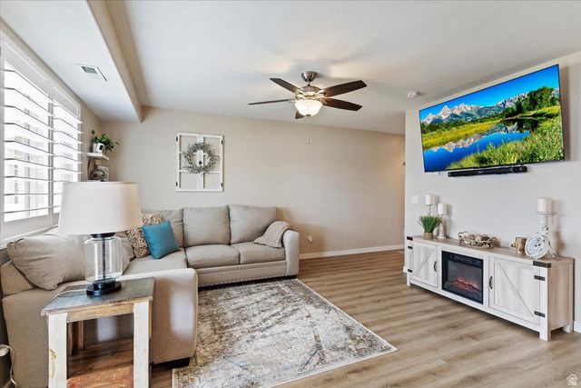 1818 W 5050 S, Roy, UT 84067