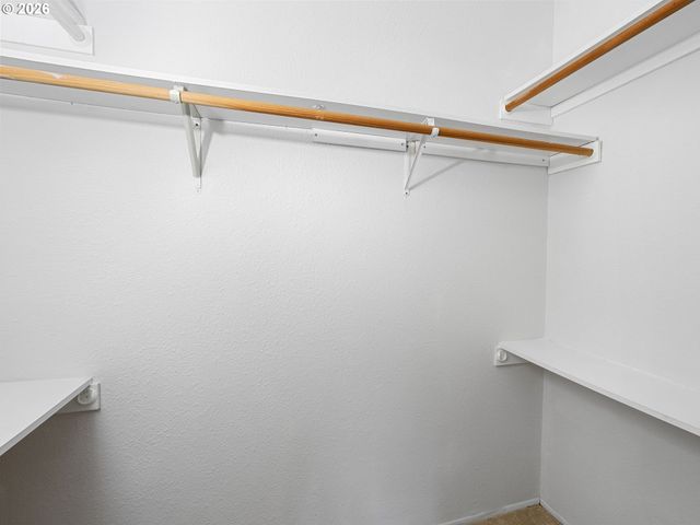 15768 Se POWELL Blvd 12, Portland, OR 97236