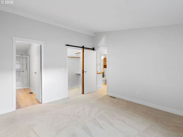 15768 Se POWELL Blvd 12, Portland, OR 97236