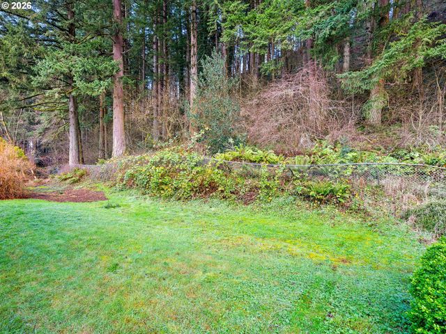 15768 Se POWELL Blvd 12, Portland, OR 97236