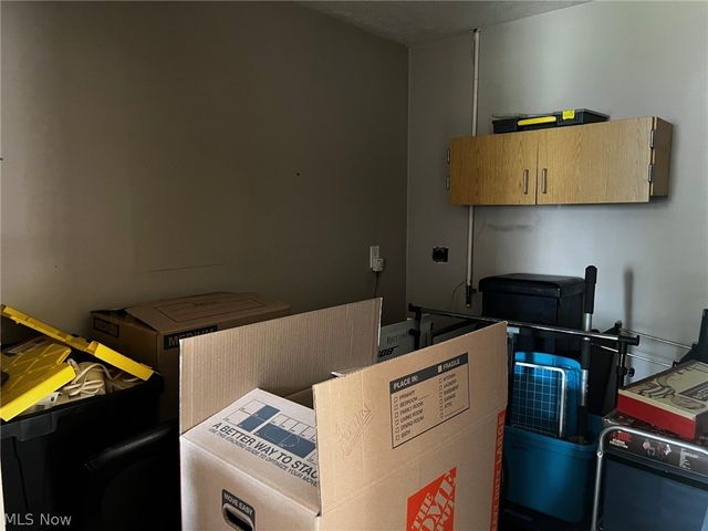 166 Oak Knoll, Niles, OH 44446