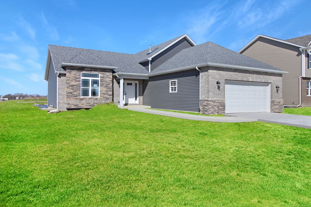 3046 W 84th Place, Merrillville, IN 46410