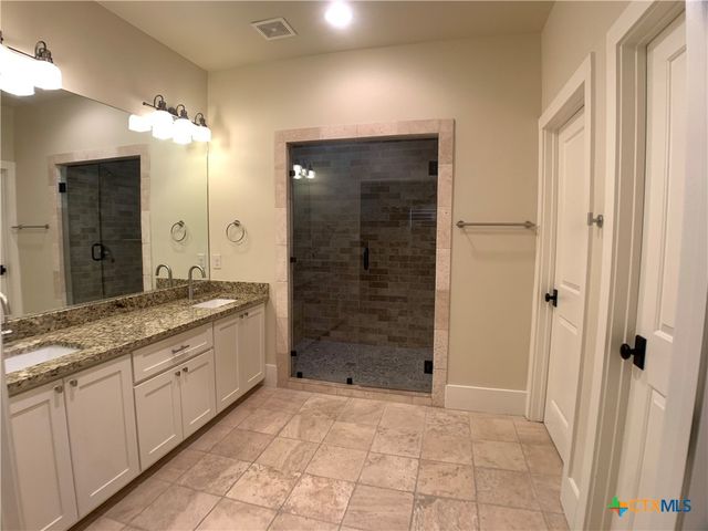 611 Stadtbach Street, New Braunfels, TX 78130