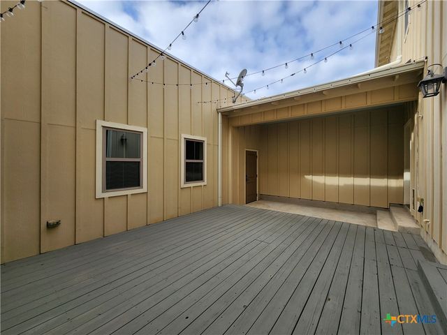 611 Stadtbach Street, New Braunfels, TX 78130