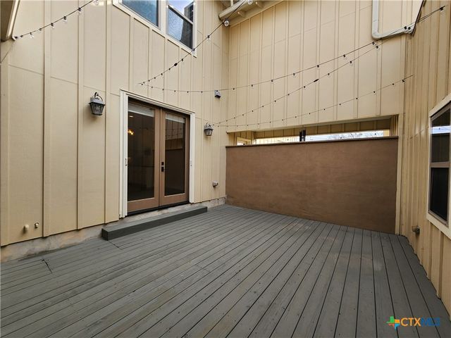 611 Stadtbach Street, New Braunfels, TX 78130