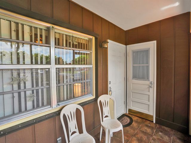 2040 NW 81st Ave 117, Pembroke Pines, FL 33024