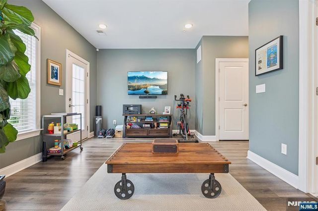 206 Abbe Road, Little Falls, NJ 07424