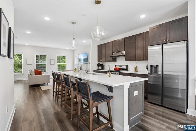 206 Abbe Road, Little Falls, NJ 07424