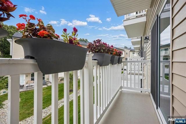 206 Abbe Road, Little Falls, NJ 07424