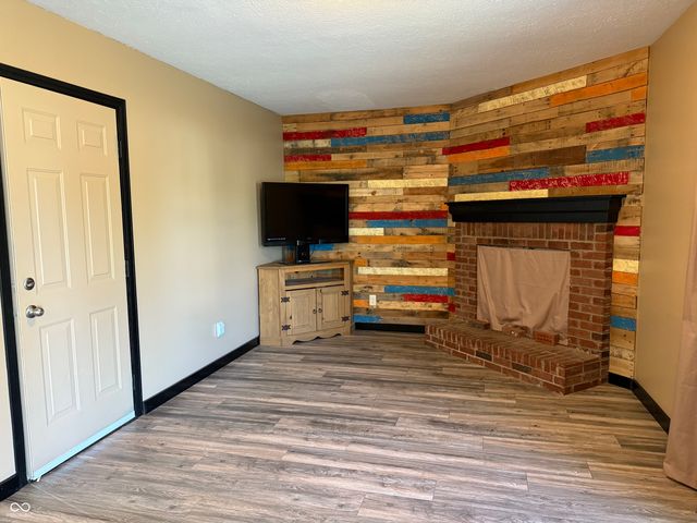 30 Hickory Lane S, Crawfordsville, IN 47933