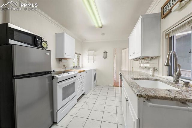 6 N 33rd Street, Colorado Springs, CO 80904