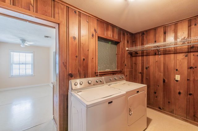 5020 Hartford Drive, River Oaks, TX 76114