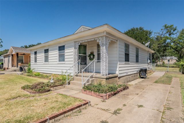 5020 Hartford Drive, River Oaks, TX 76114