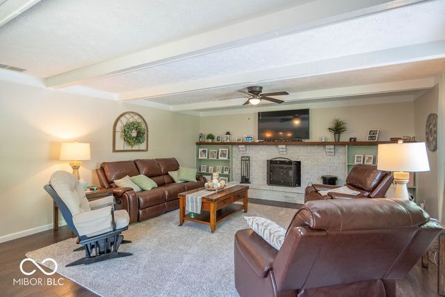 2590 E County Road 800 S, Clayton, IN 46118