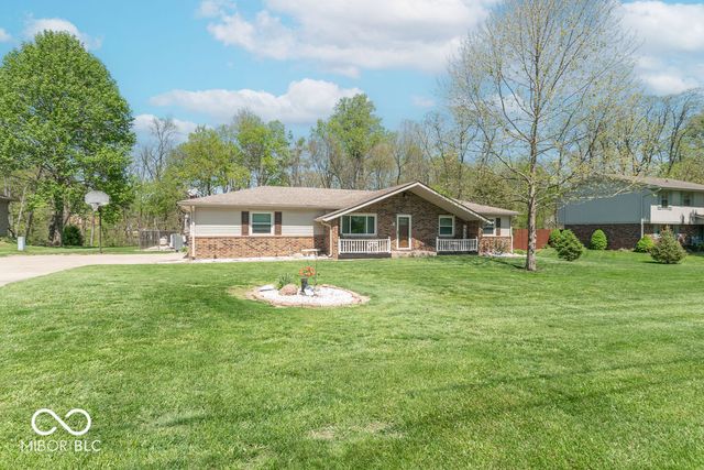 2590 E County Road 800 S, Clayton, IN 46118