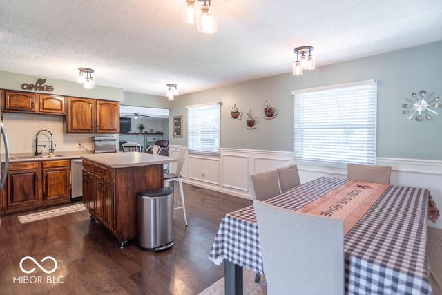 2590 E County Road 800 S, Clayton, IN 46118