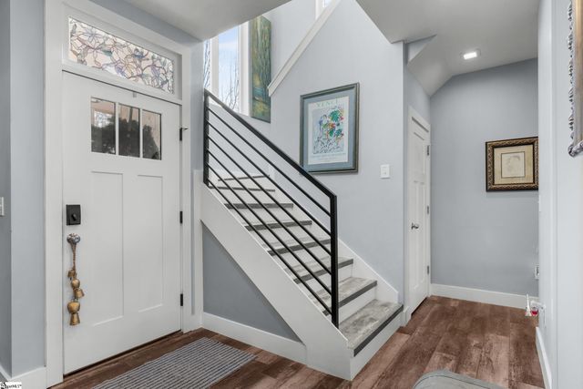 111 N Hogan Drive, Westminster, SC 29693