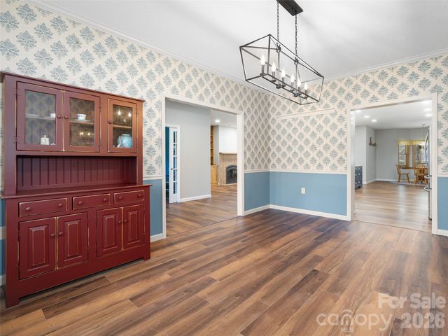 33 Freedom Drive, Waynesville, NC 28786