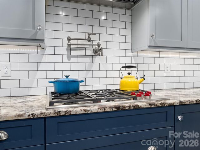 33 Freedom Drive, Waynesville, NC 28786