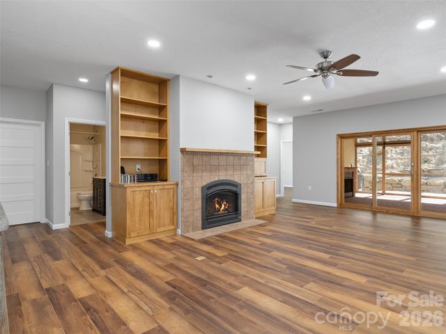 33 Freedom Drive, Waynesville, NC 28786