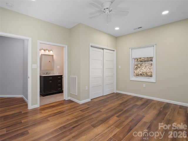 33 Freedom Drive, Waynesville, NC 28786