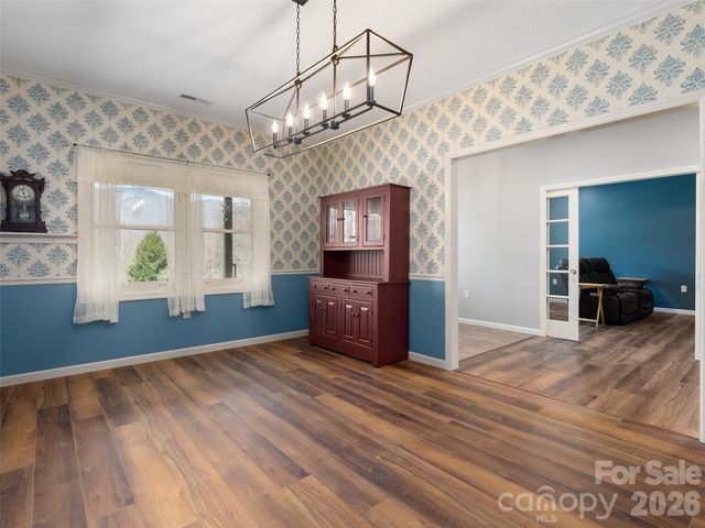 33 Freedom Drive, Waynesville, NC 28786