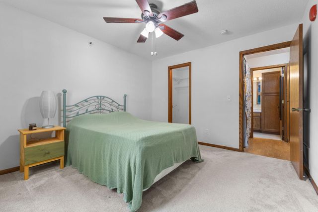 1225 Ferndale Street N B9, Maplewood, MN 55119