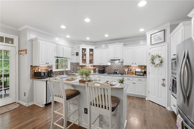 214 Glenbrook Lane, Canton, GA 30115