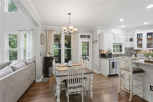 214 Glenbrook Lane, Canton, GA 30115