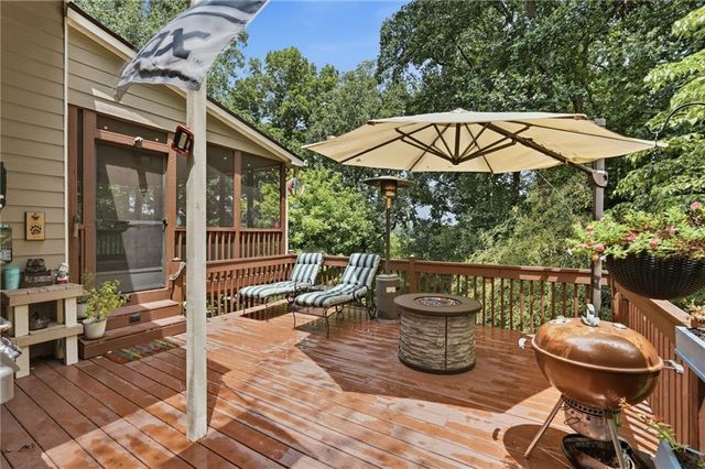 214 Glenbrook Lane, Canton, GA 30115