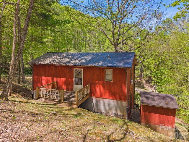 149 Greentree Lane, Canton, NC 28716