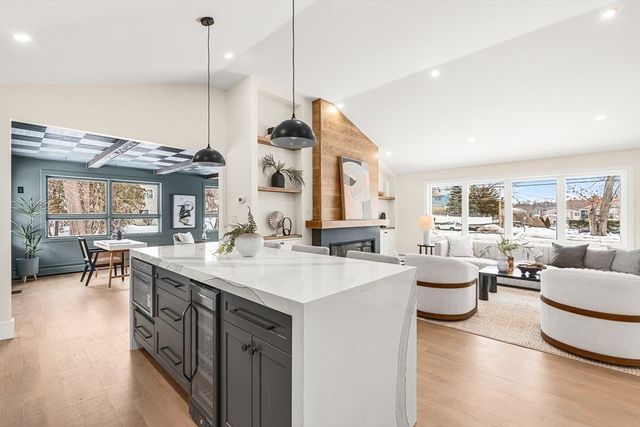 715 Summer Street, Lynnfield, MA 01940