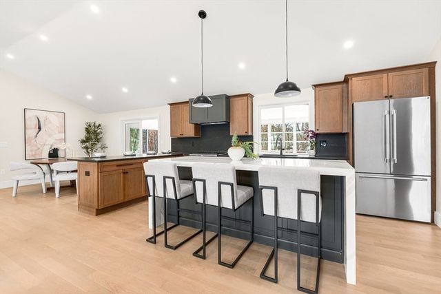 715 Summer Street, Lynnfield, MA 01940