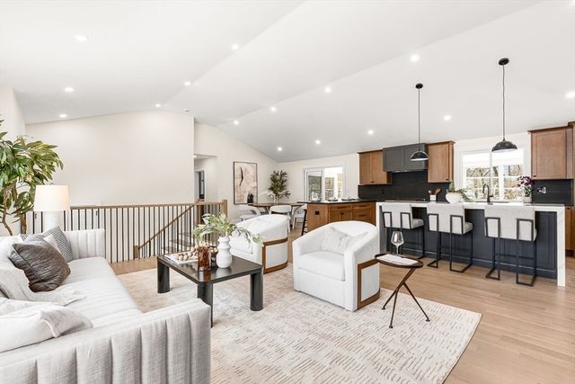 715 Summer Street, Lynnfield, MA 01940