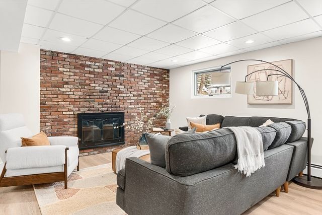 715 Summer Street, Lynnfield, MA 01940