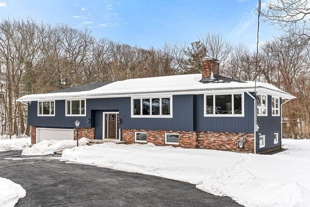715 Summer Street, Lynnfield, MA 01940