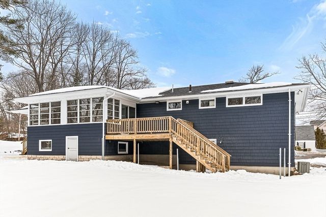 715 Summer Street, Lynnfield, MA 01940