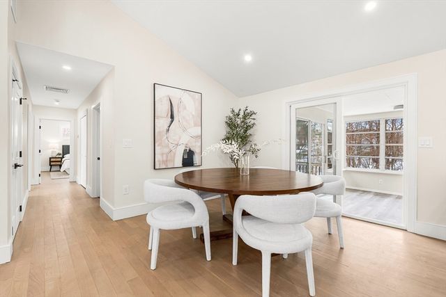 715 Summer Street, Lynnfield, MA 01940