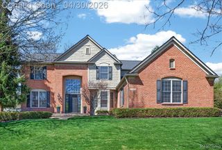 1113 Miners Run Road, Rochester, MI 48306