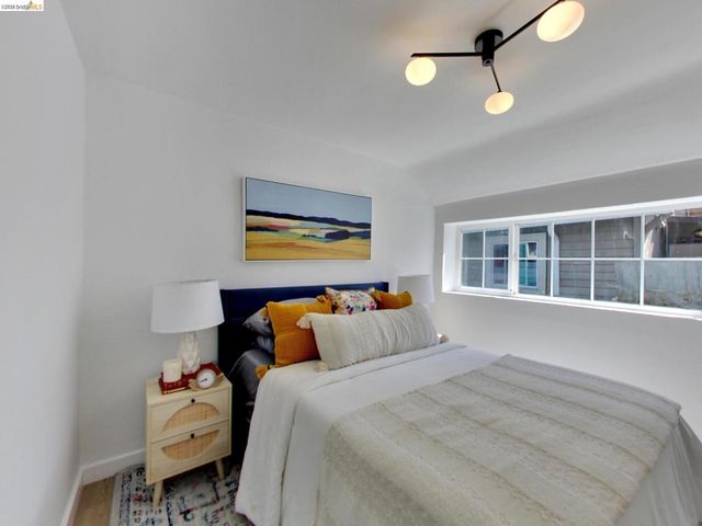 1047 48th street, Emeryville, CA 94608