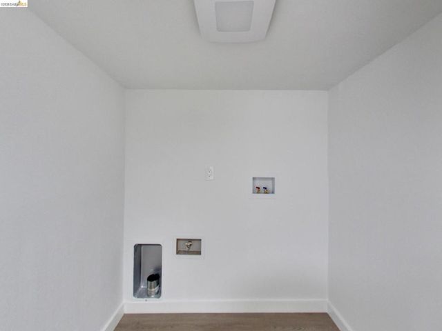 1047 48th street, Emeryville, CA 94608
