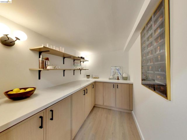 1047 48th street, Emeryville, CA 94608