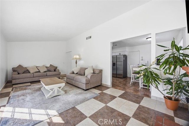 2213 Faith Avenue, Bakersfield, CA 93304