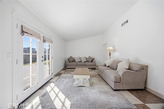 2213 Faith Avenue, Bakersfield, CA 93304