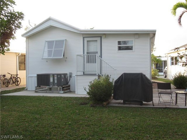 10927 Ground Dove CIR, Estero, FL 33928