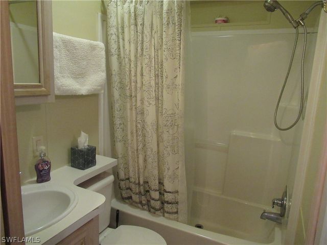 10927 Ground Dove CIR, Estero, FL 33928