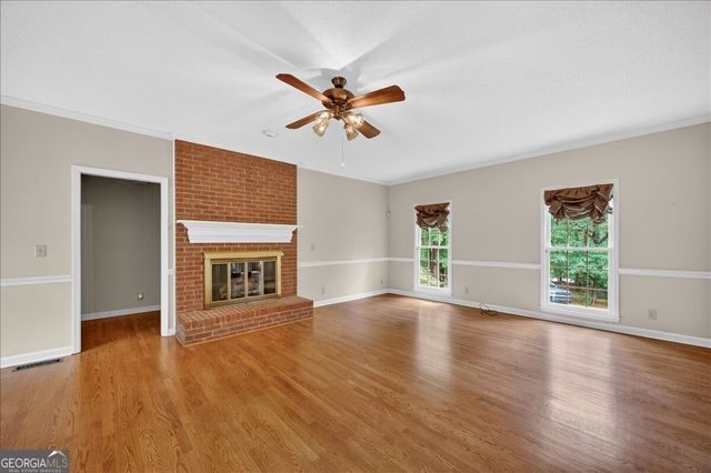 5784 Kentucky Downs Drive, Macon, GA 31210